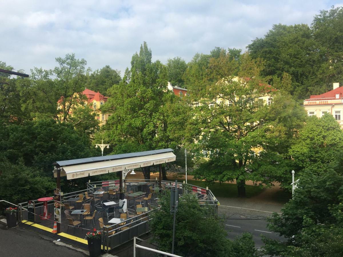 Apartament Residenz Emilia Mariańskie Łaźnie Zewnętrze zdjęcie